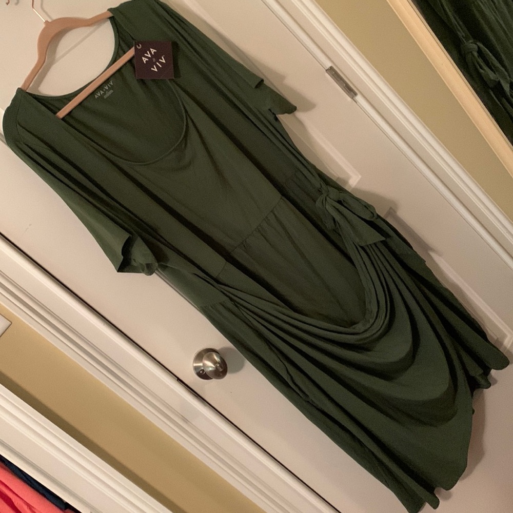 NWT Ava & Viv green faux wrap short sleeve stretchy midi dress 4x (28W-30W)